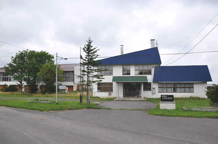 32_宗谷【稚内市】_上修徳小中学校1.jpg