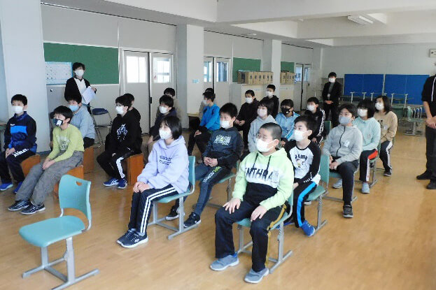 函館市立赤川小学校との交流の様子（1）